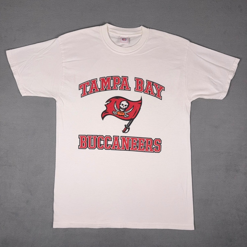 Tampa Bay Buccaneers T Shirt NFL Flag Logo White Crew Neck Short Sleeve 2000s